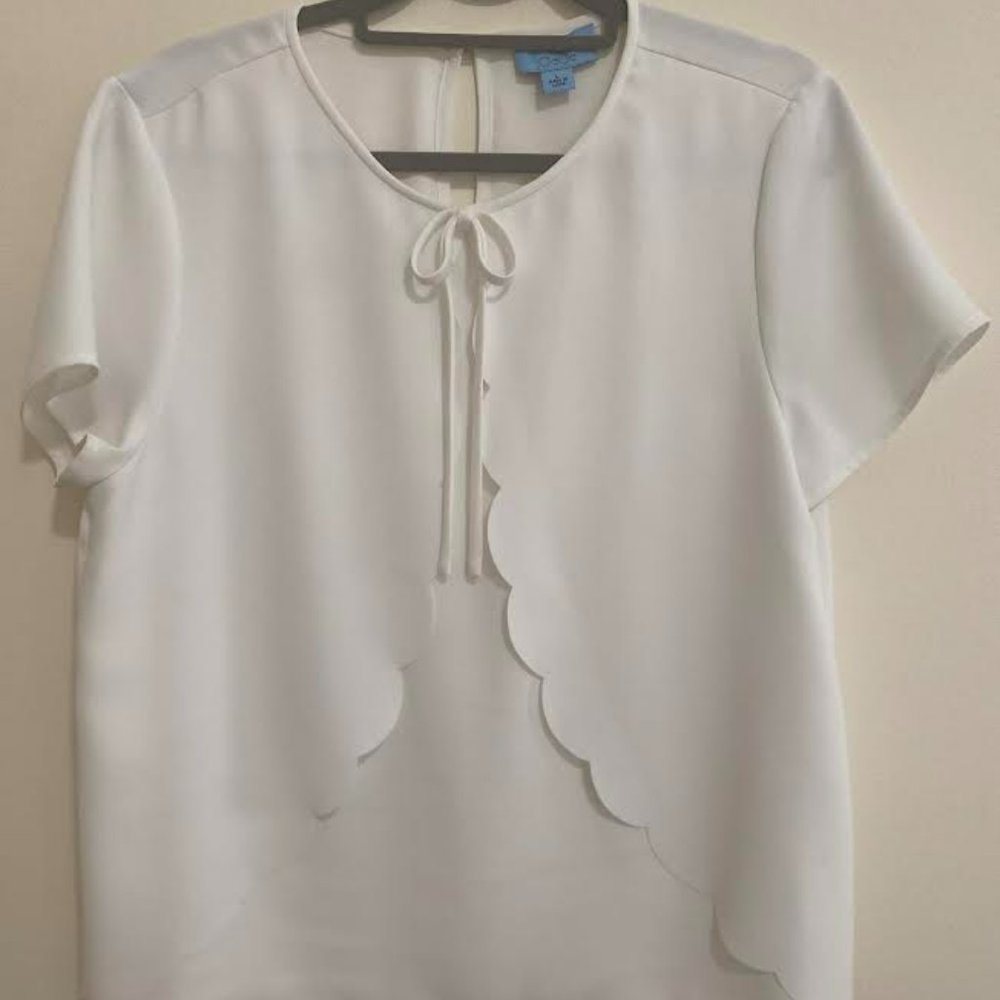 CeCe Cream Open-Front Scallop Blouse - Size L